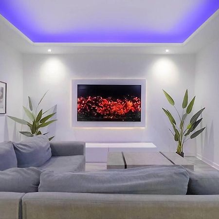 Stunning Luxury Apartment Near Motherwell Wishaw  Exterior photo