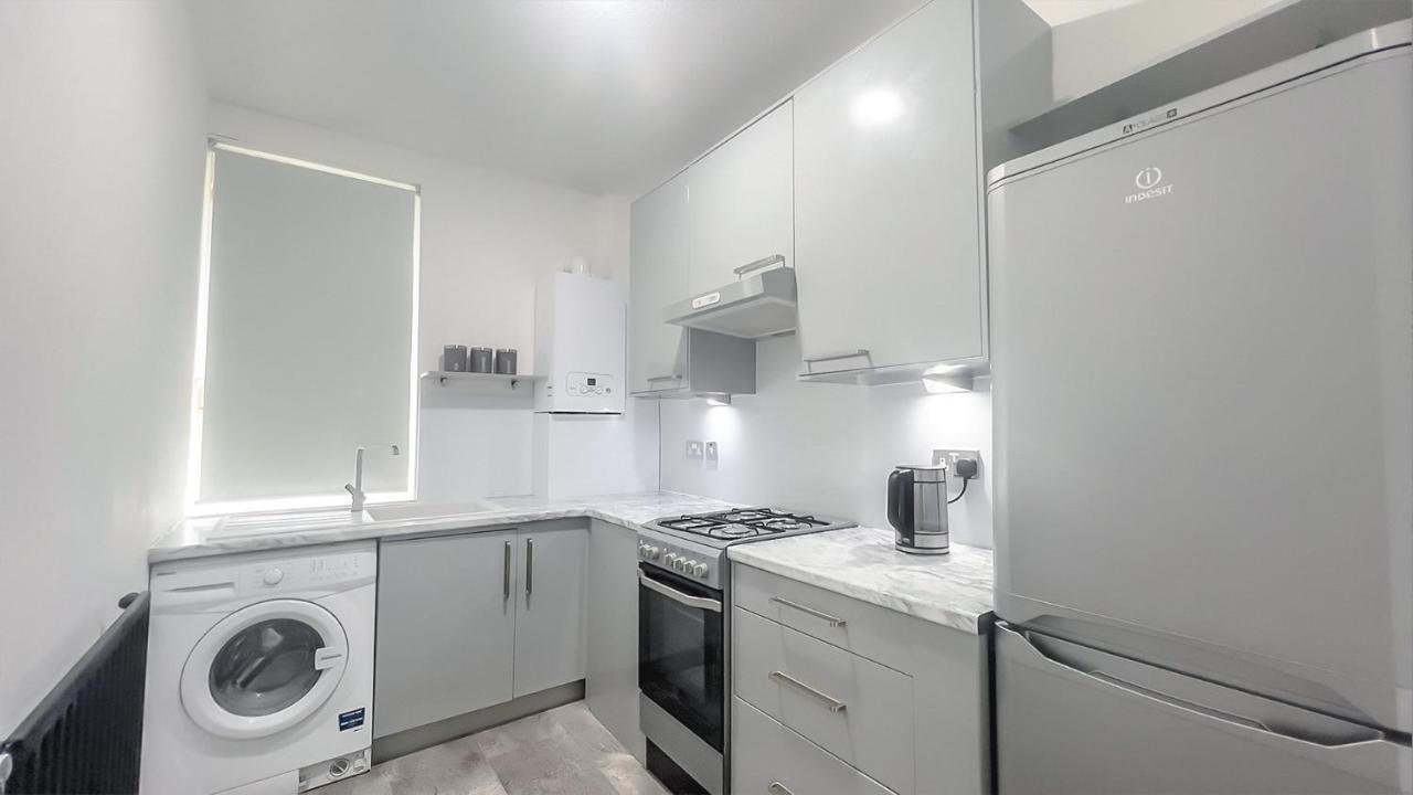 Stunning Luxury Apartment Near Motherwell Wishaw  Exterior photo